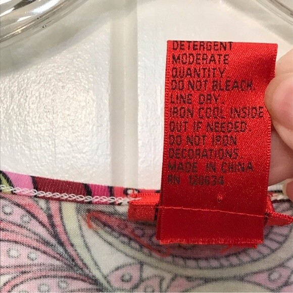 V Christina Long Sleeve Paisley Embellished Ruffled Top Size MEDIUM - Picture 5 of 10